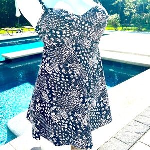 NWT Swim dress/ bathing suit / swimsuit By Sunmain made by Sunflair Floral. 12